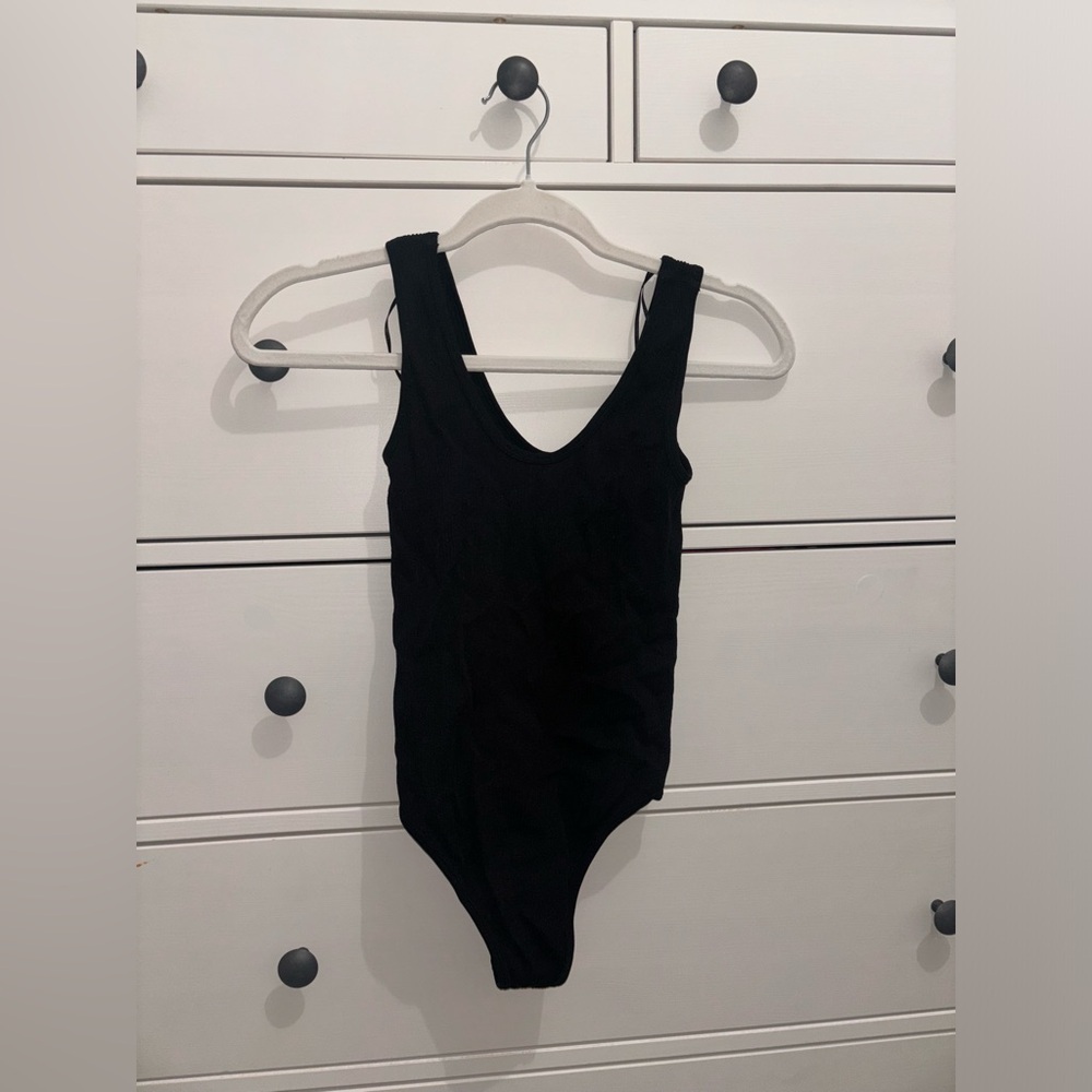 H&M Ribbed Bodysuit